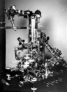 dr-royal-raymond-rife-rife-microscope.jpg